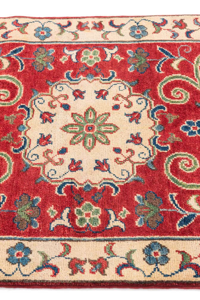 2' 9 x 4' 3 Hand Knotted Kazak Rug
