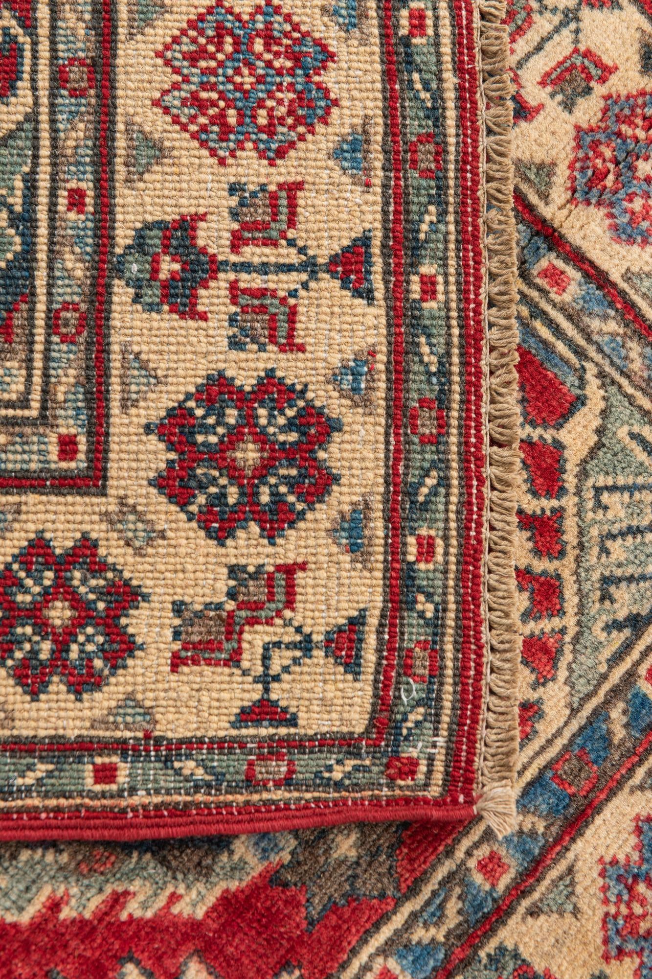 2' 8 x 4' 2 Hand Knotted Kazak Rug
