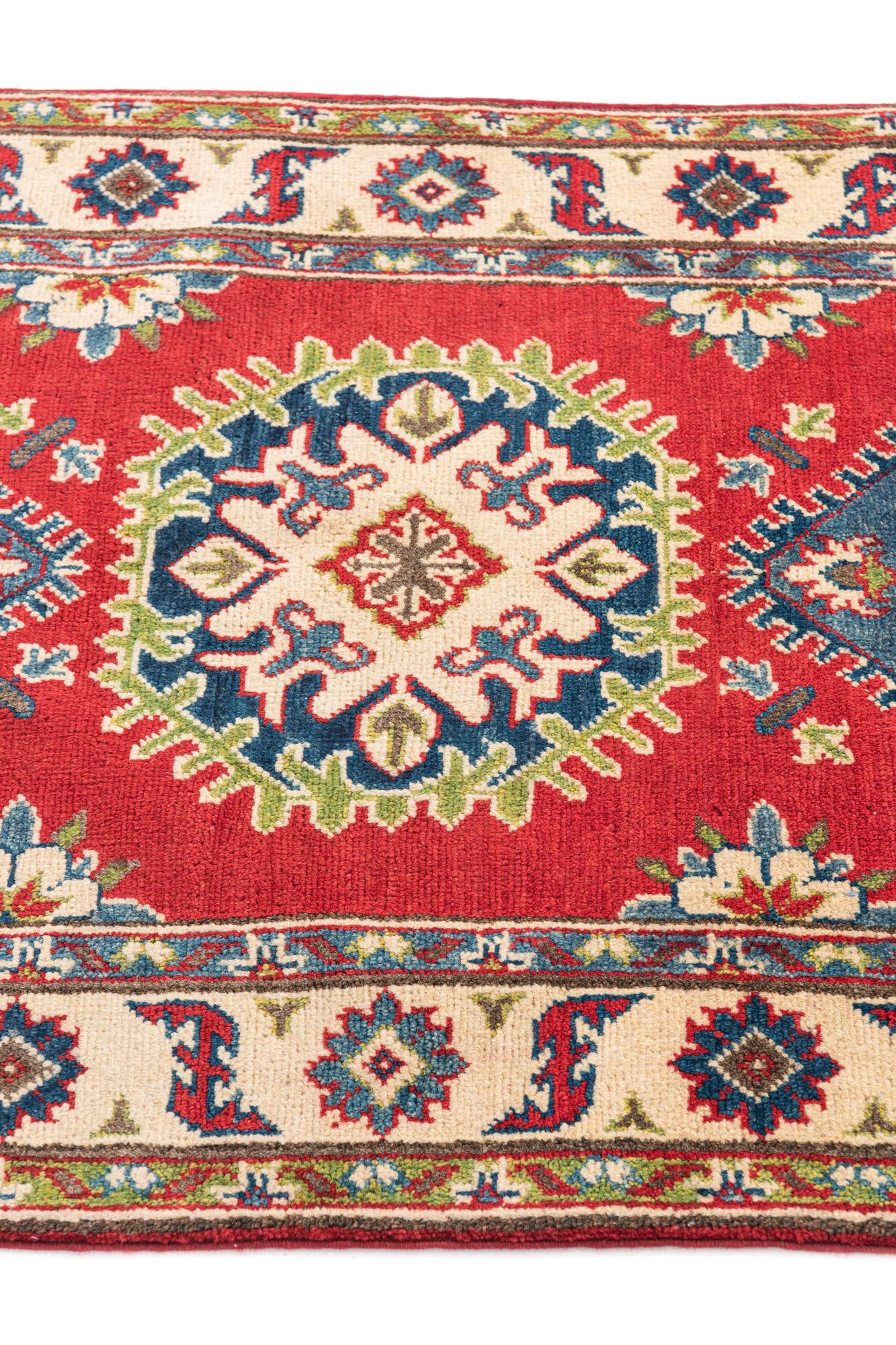 2' 8 x 4' 4 Hand Knotted Kazak Rug