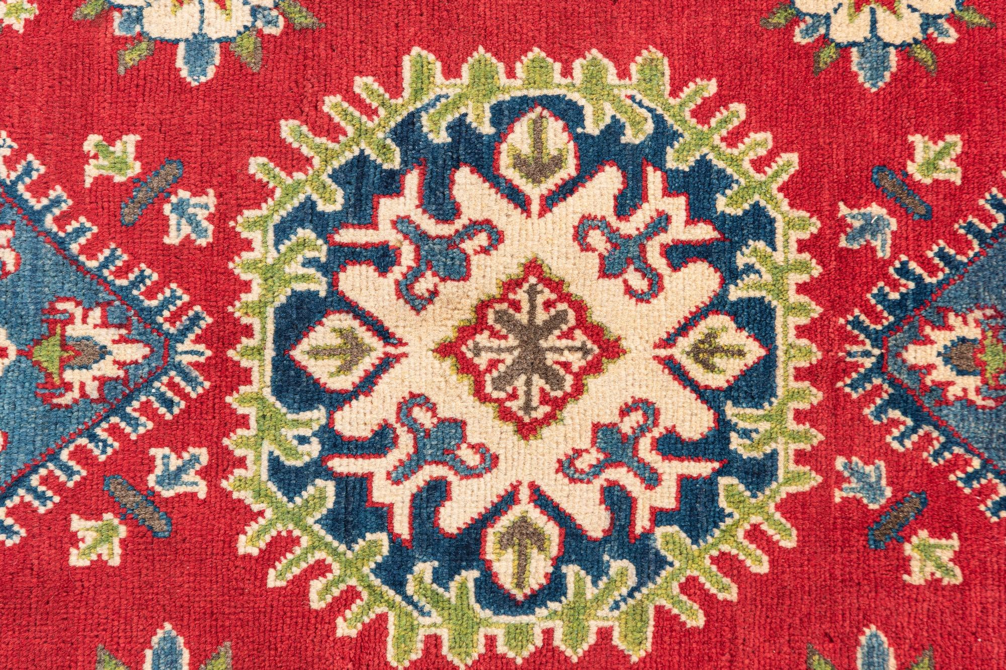 2' 8 x 4' 4 Hand Knotted Kazak Rug