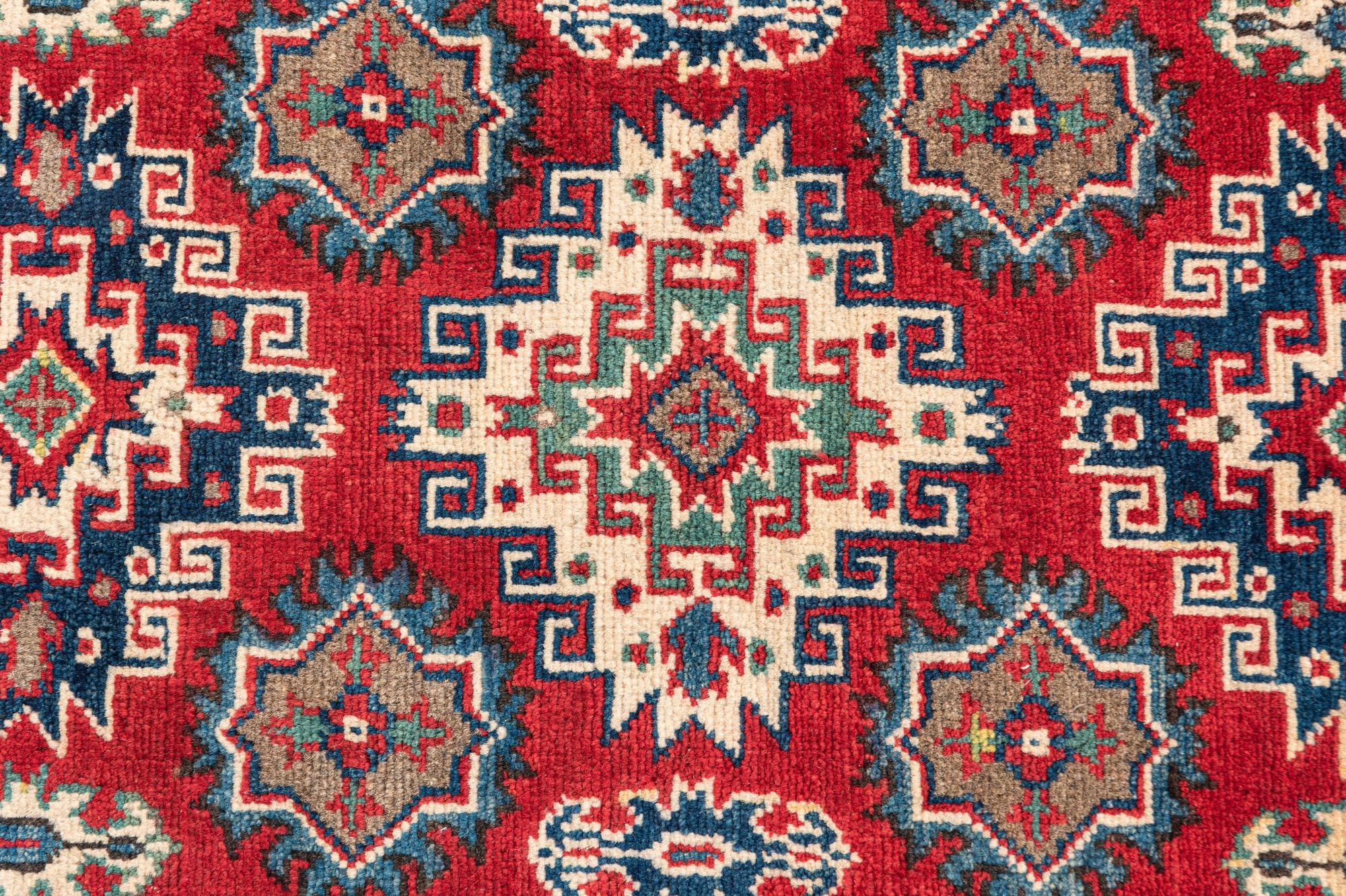 2' 8 x 4' Hand Knotted Kazak Rug
