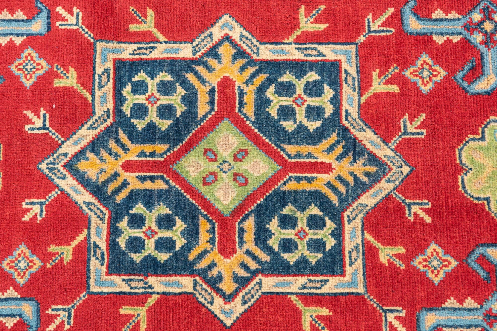 2' 9 x 4' Hand Knotted Kazak Rug