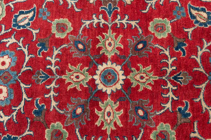 5' 7 x 7' 10 Hand Knotted Kazak Rug