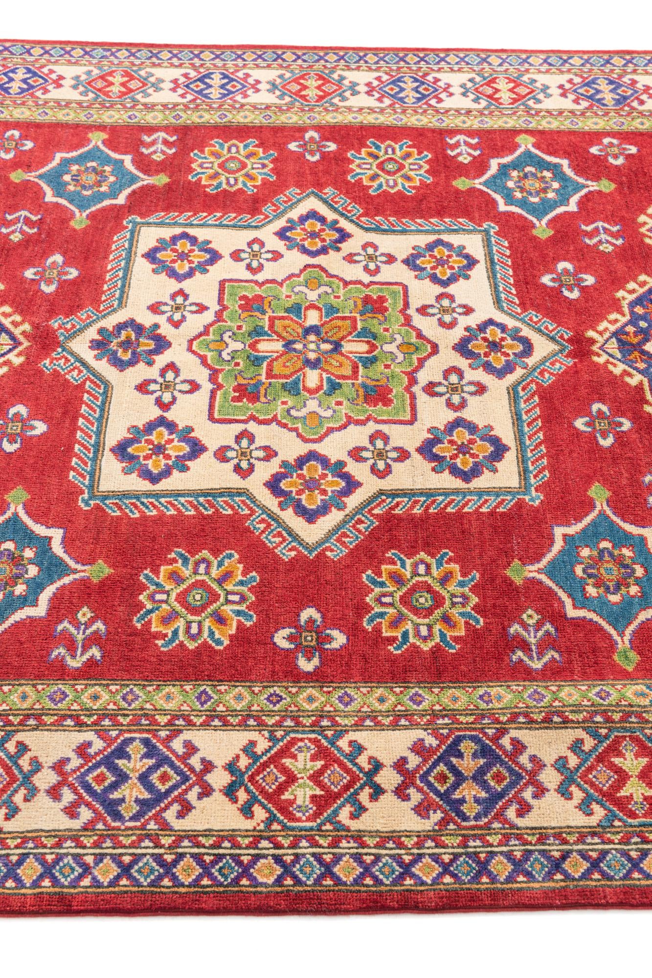 5' 6 x 7' 10 Hand Knotted Kazak Rug