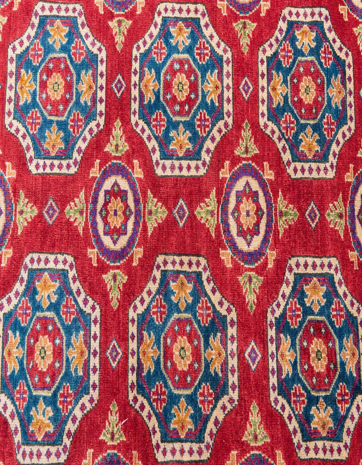 Detail image of 6' 5 x 9' 7  Hand Knotted Kazak Rug