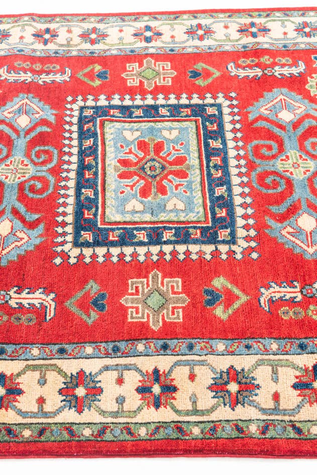 Detail image of 4' x 6' Hand Knotted Kazak Rug