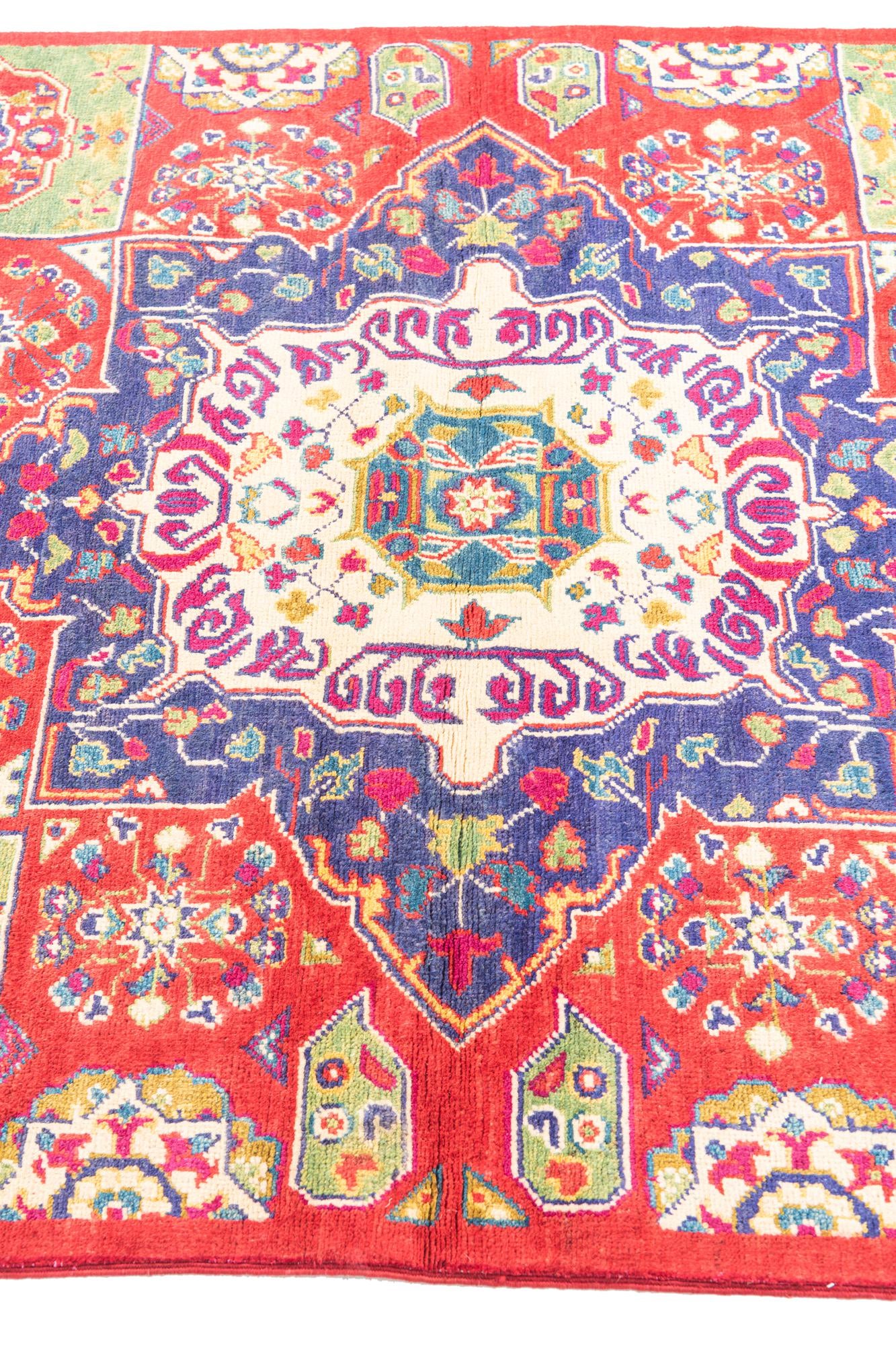 4' 1 x 6' 1 Hand Knotted Kazak Rug