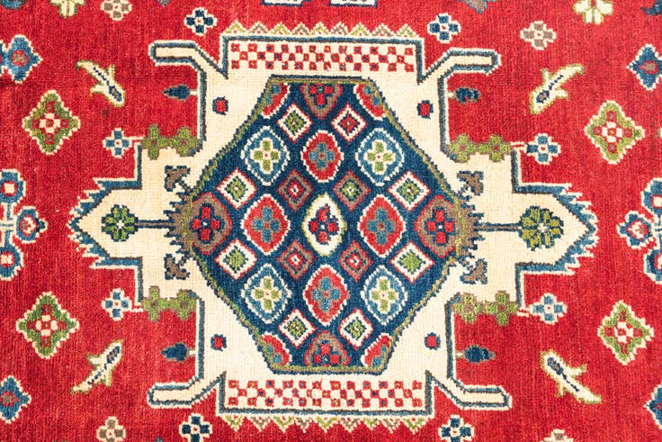 Detail image of 4' x 6' 4 Hand Knotted Kazak Rug