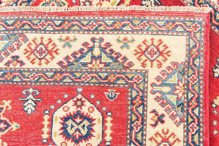 4' x 6' 1 Hand Knotted Kazak Rug