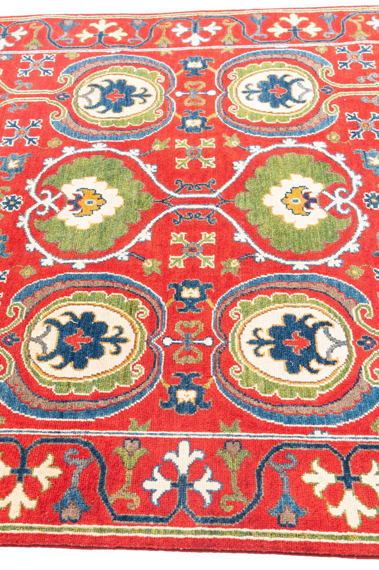5' x 7' Hand Knotted Kazak Rug