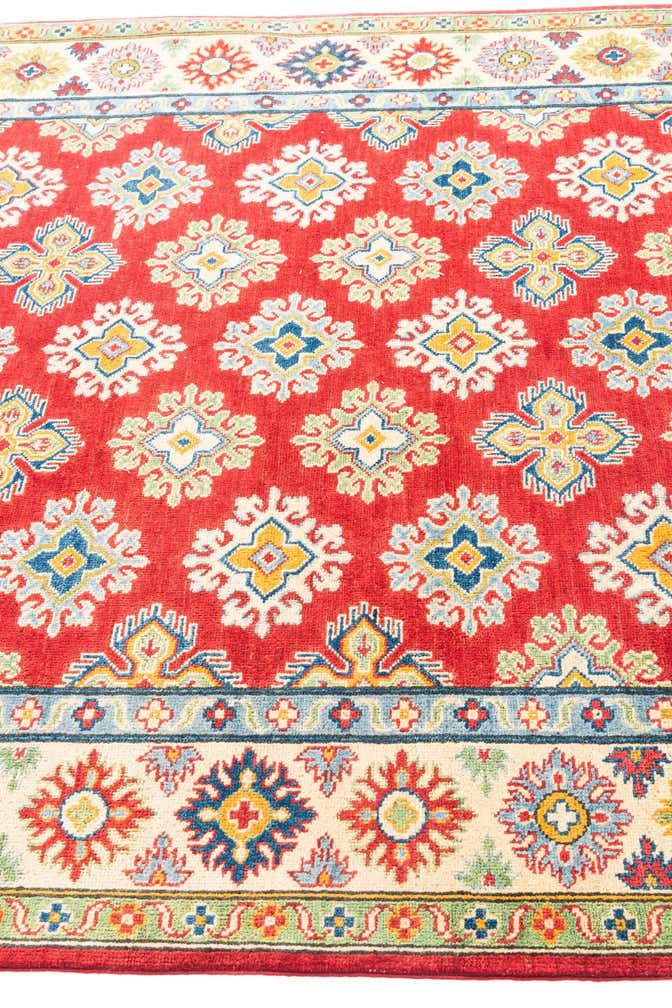 5' 6 x 8' Hand Knotted Kazak Rug