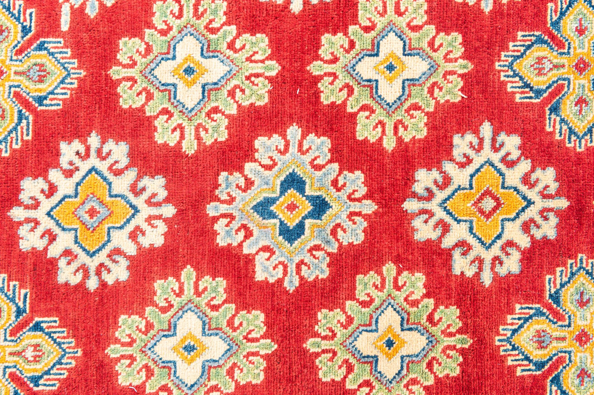 5' 6 x 8' Hand Knotted Kazak Rug