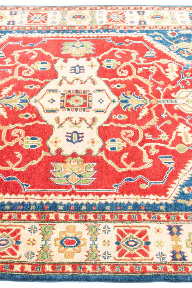 5' 7 x 8' Hand Knotted Kazak Rug