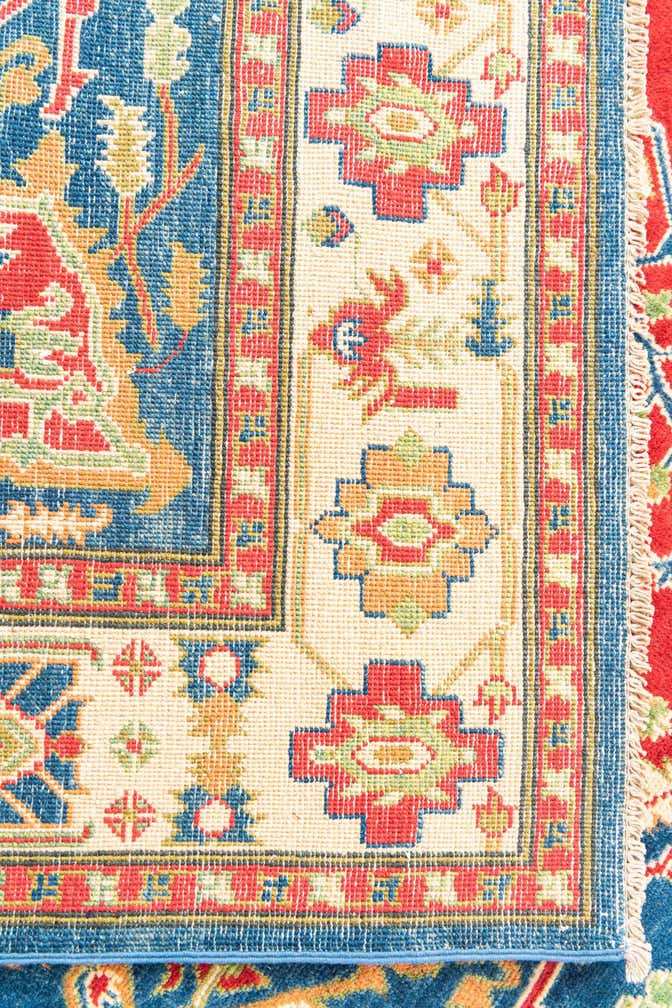 5' 7 x 8' Hand Knotted Kazak Rug