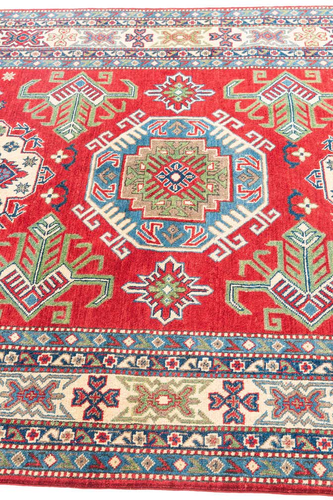 5' 5 x 7' 9 Hand Knotted Kazak Rug