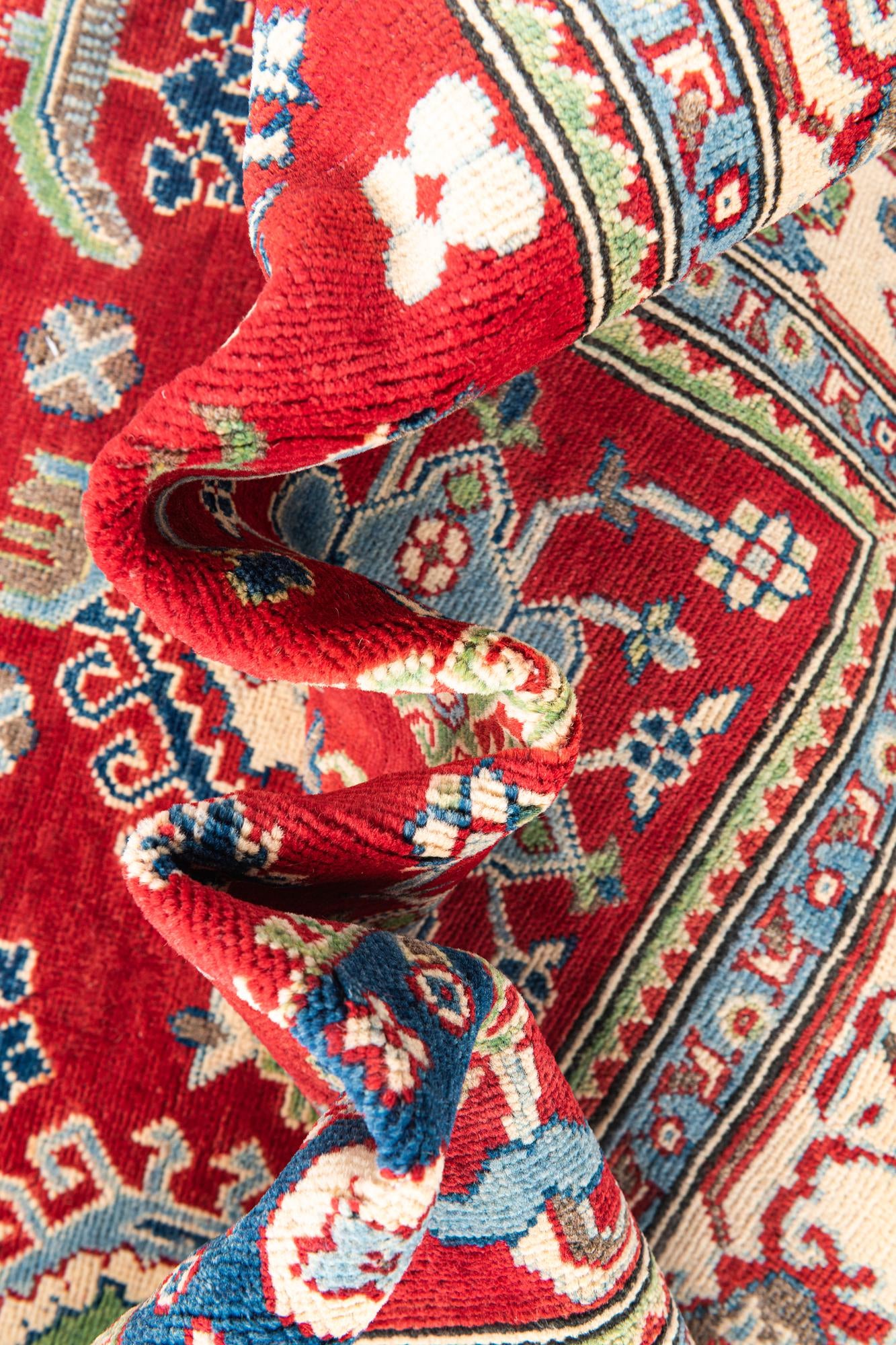 5' 6 x 8' 1 Hand Knotted Kazak Rug