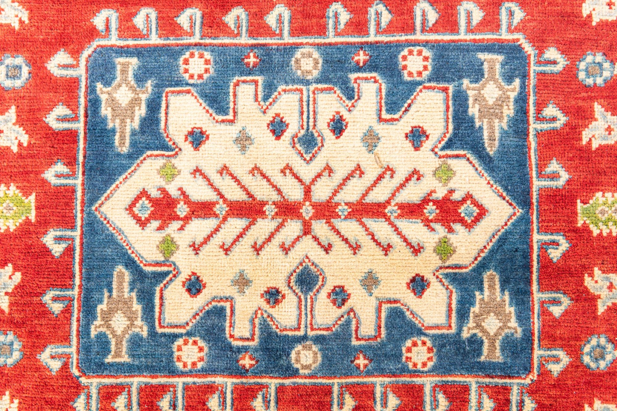5' x 7' 8 Hand Knotted Kazak Rug