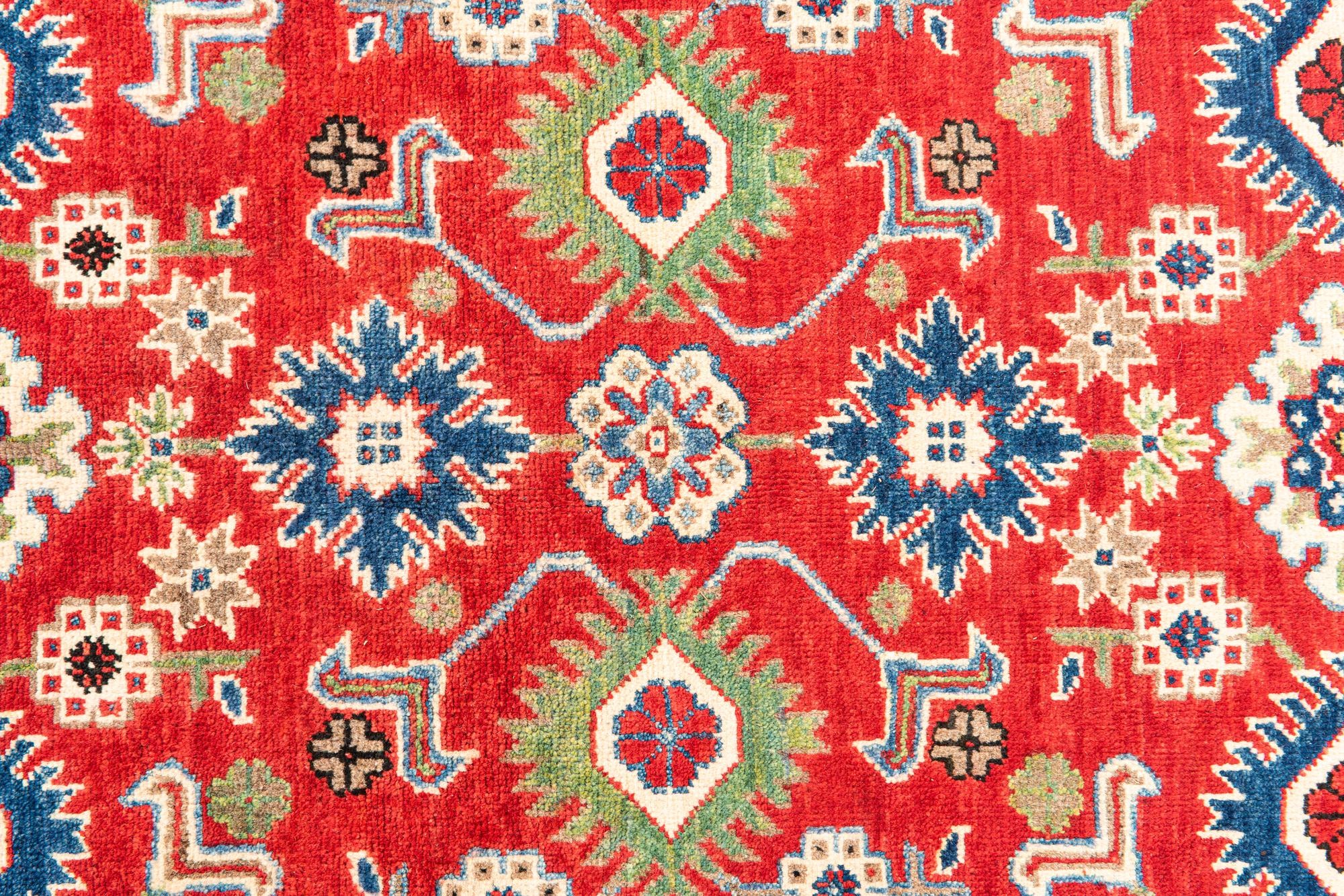 5' 7 x 8' Hand Knotted Kazak Rug