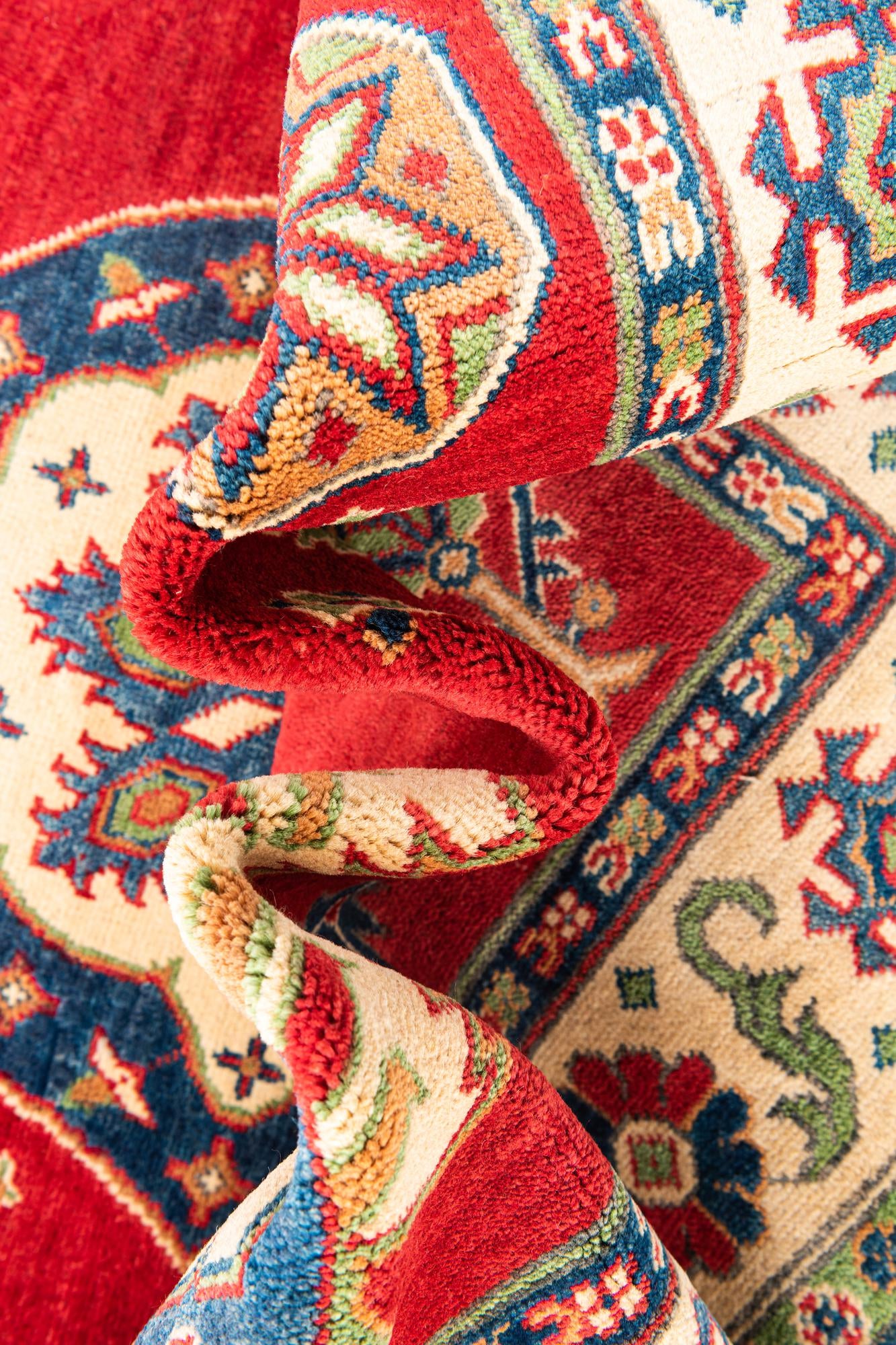5' 7 x 8' Hand Knotted Kazak Rug
