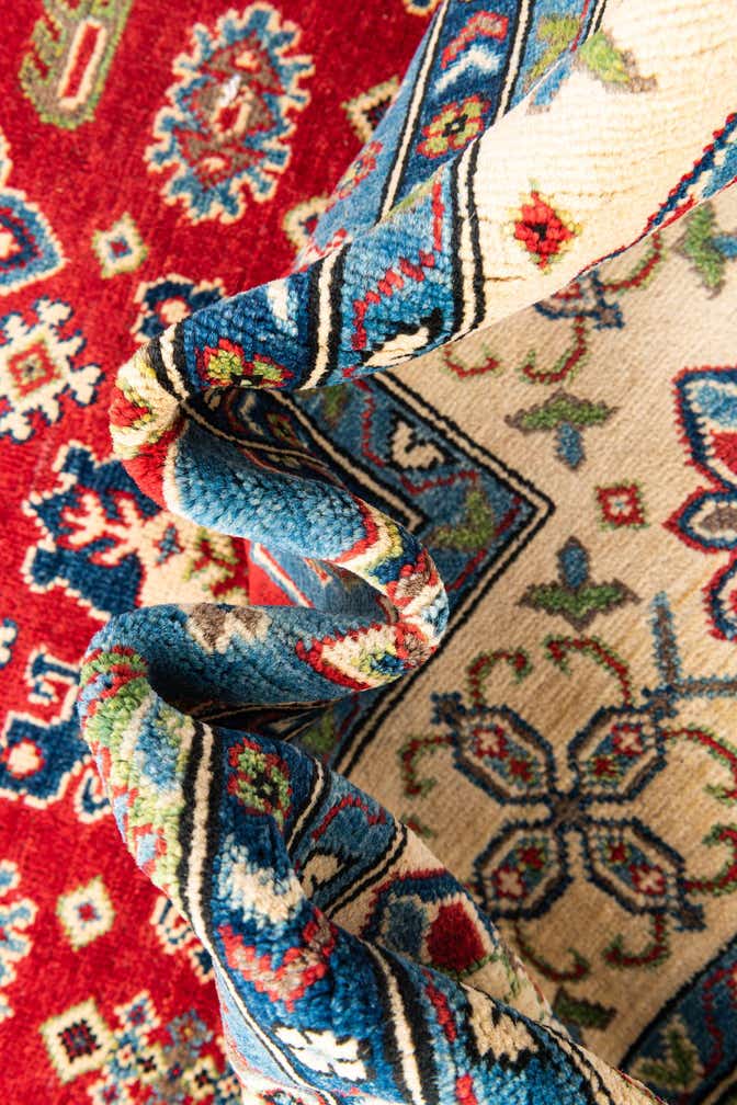 5' 7 x 7' 10 Hand Knotted Kazak Rug