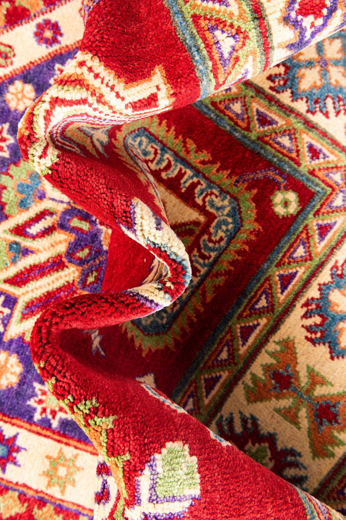 5' 9 x 7' 10 Hand Knotted Kazak Rug