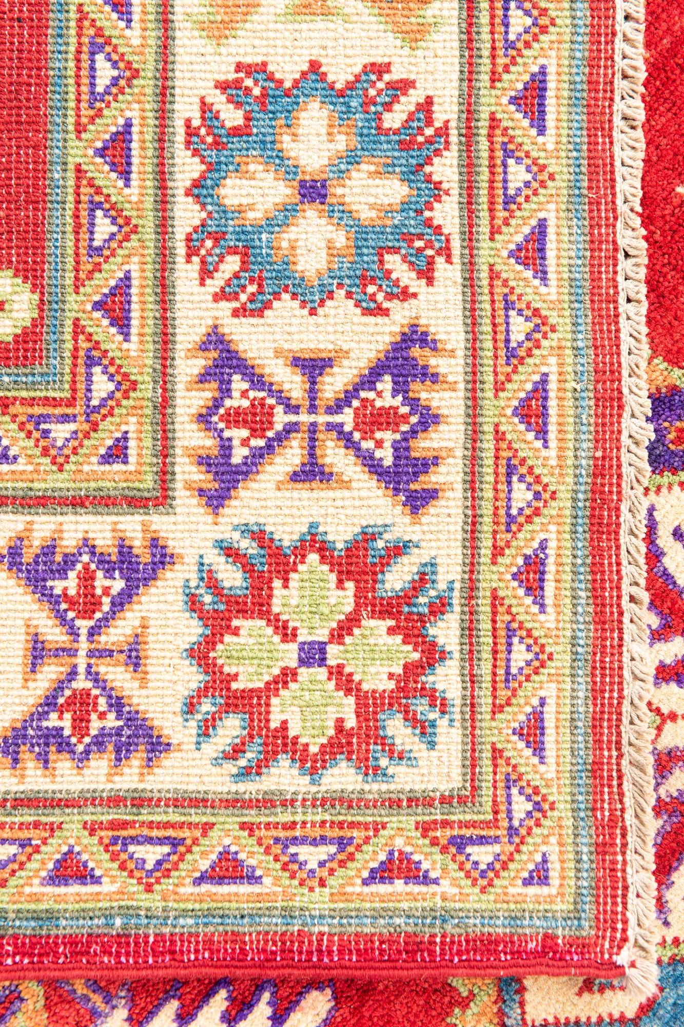 5' 9 x 7' 10 Hand Knotted Kazak Rug