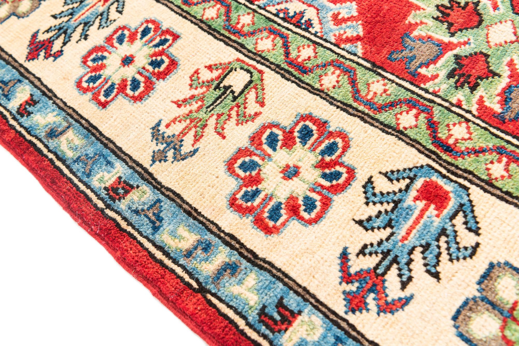 5' 6 x 7' 9 Hand Knotted Kazak Rug