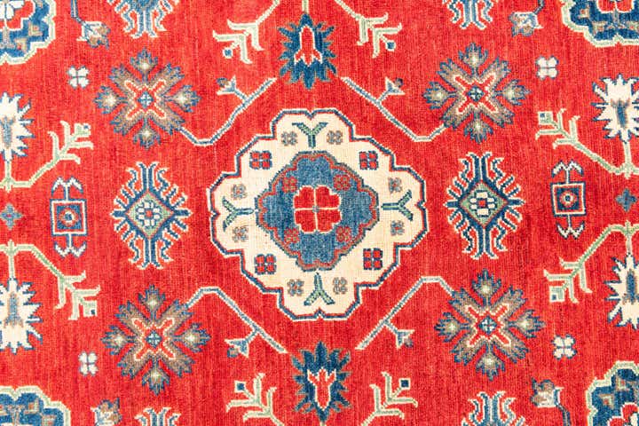 5' 7 x 8' Hand Knotted Kazak Rug