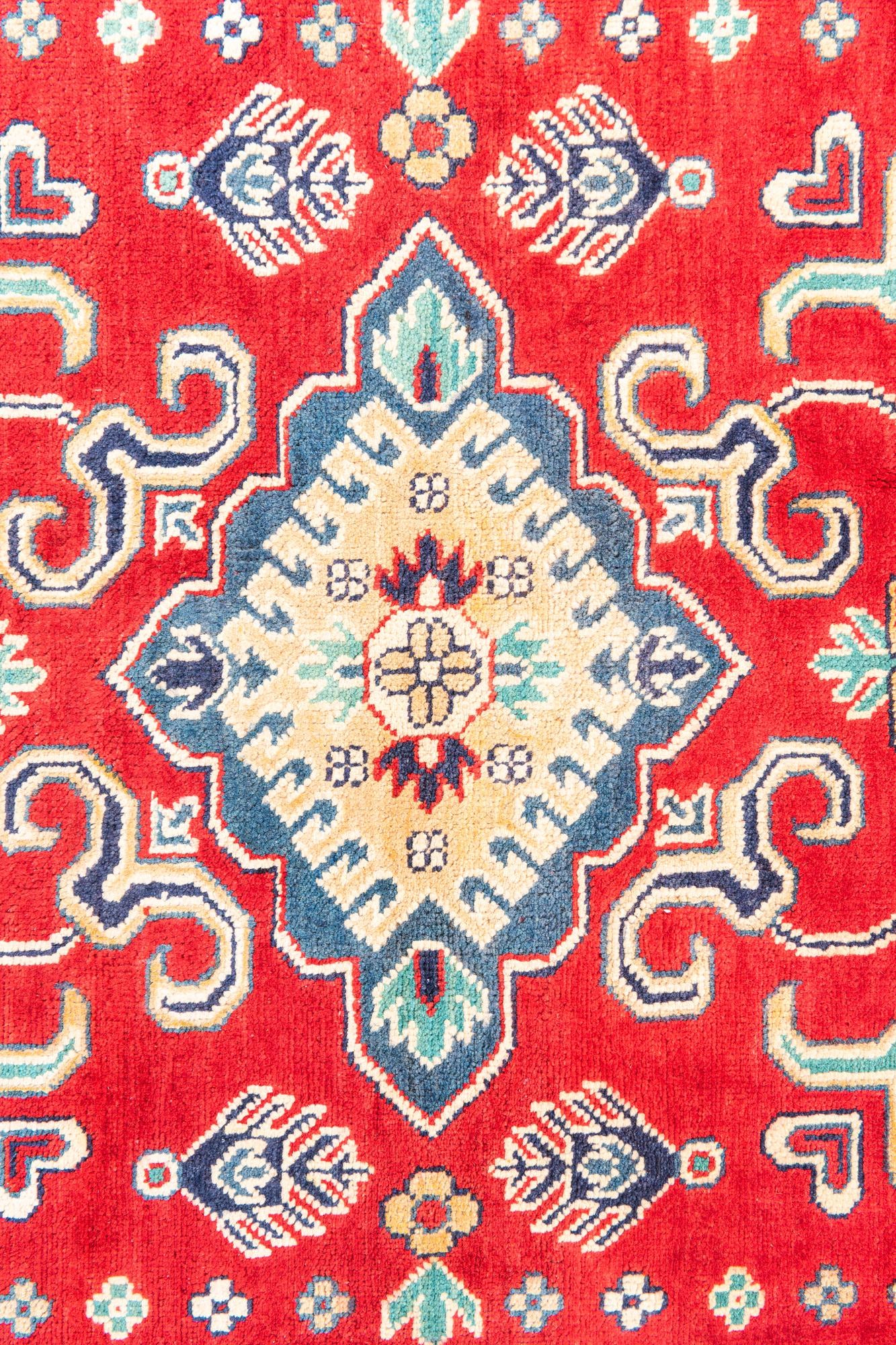 5' 2 x 6' 9 Hand Knotted Kazak Rug