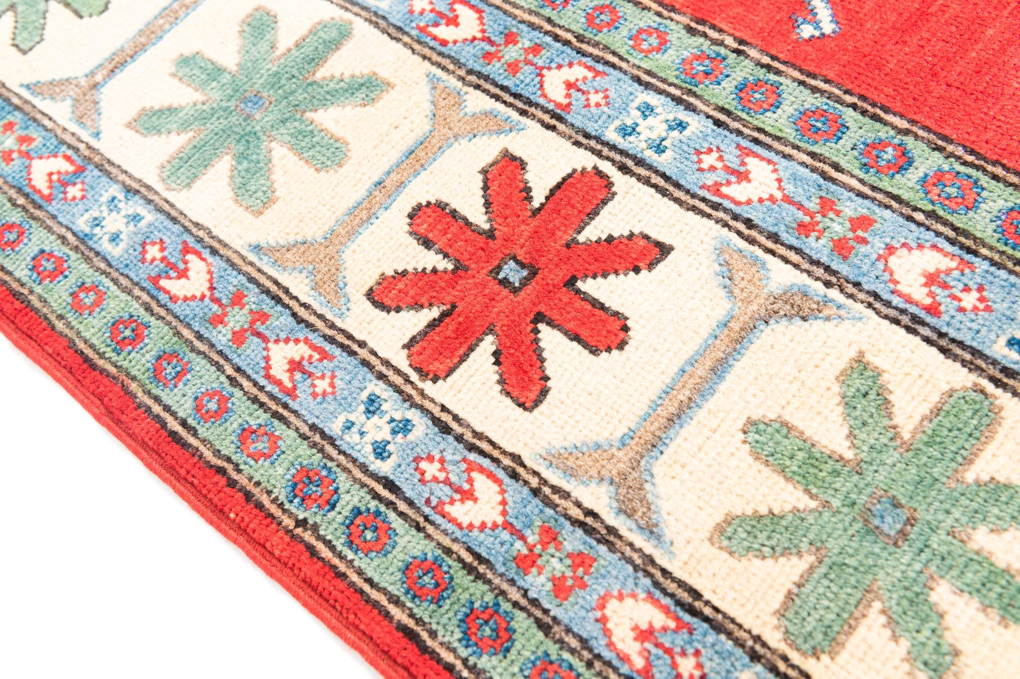 4' 9 x 6' 7 Hand Knotted Kazak Rug