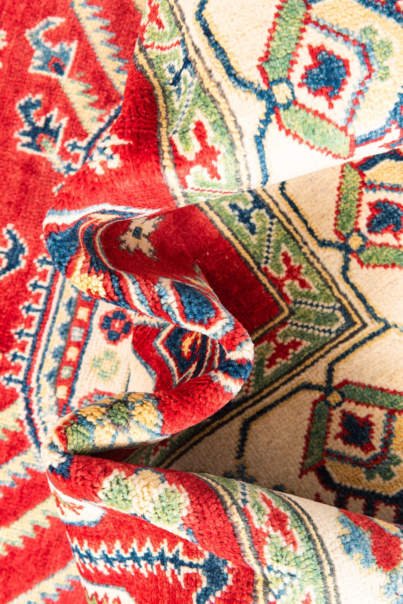 5' x 6' 9 Hand Knotted Kazak Rug