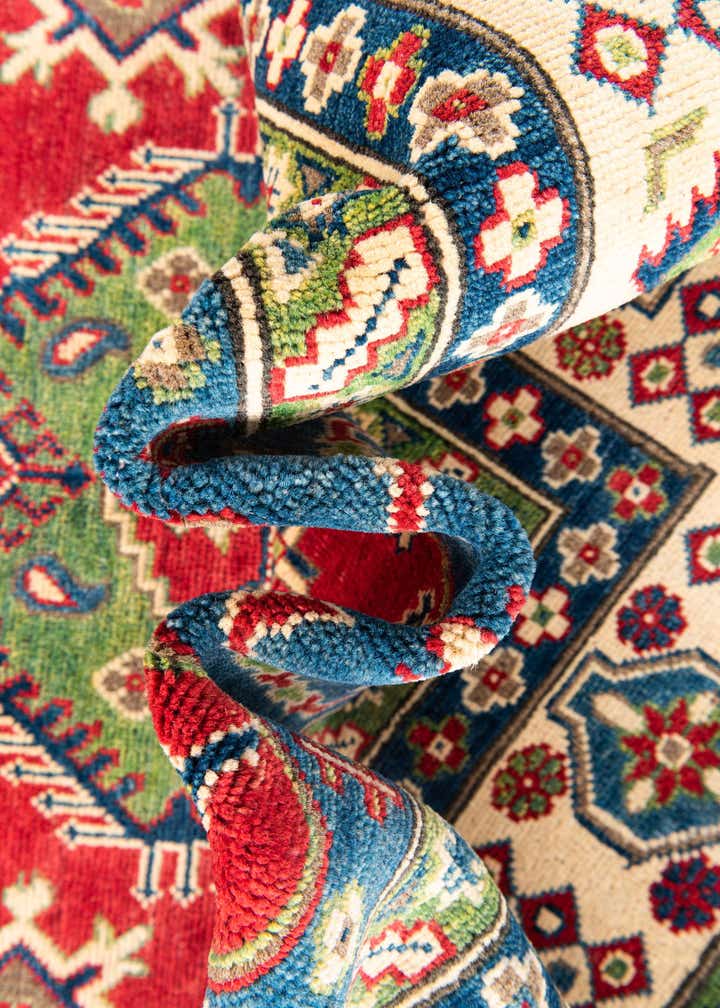 6' 9 x 10' 8 Hand Knotted Kazak Rug
