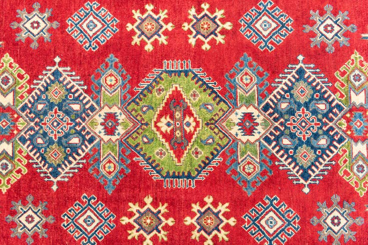 Detail image of 6' 10 x 9' 10 Hand Knotted Kazak Rug