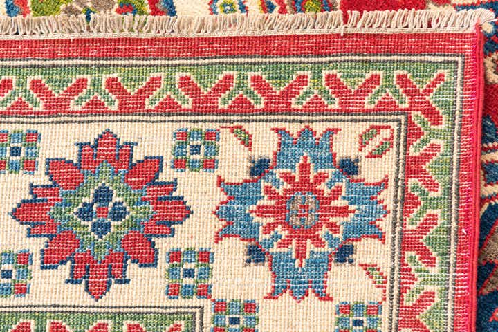 6' x 9' Hand Knotted Kazak Rug