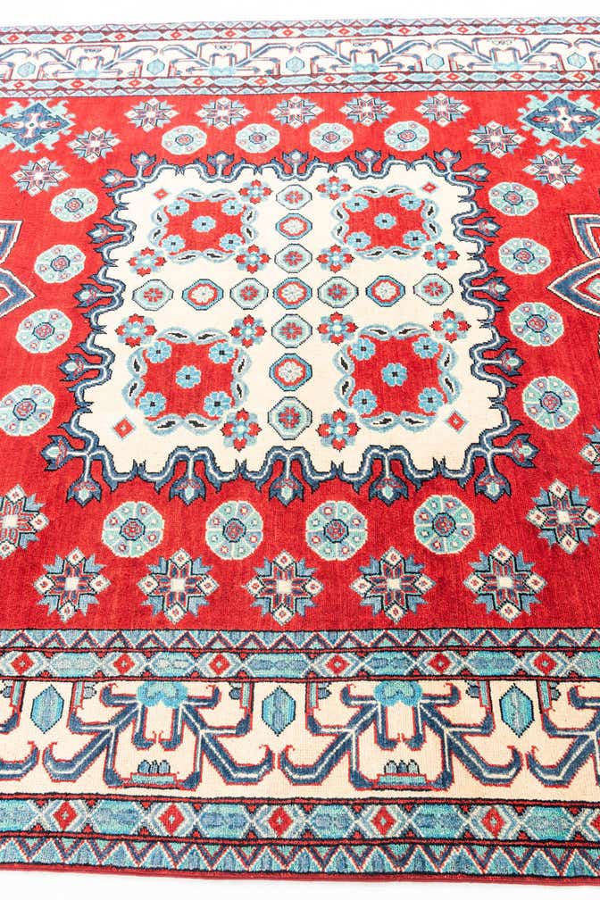 6' 10 x 9' 9 Hand Knotted Kazak Rug