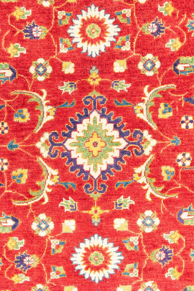 Detail image of 6' x 9' 1 Hand Knotted Kazak Rug