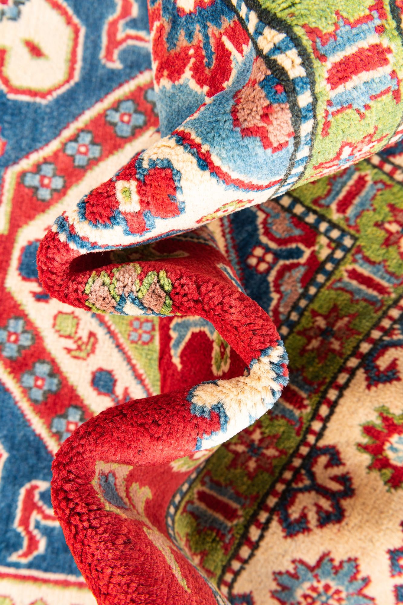 6' x 9' Hand Knotted Kazak Rug