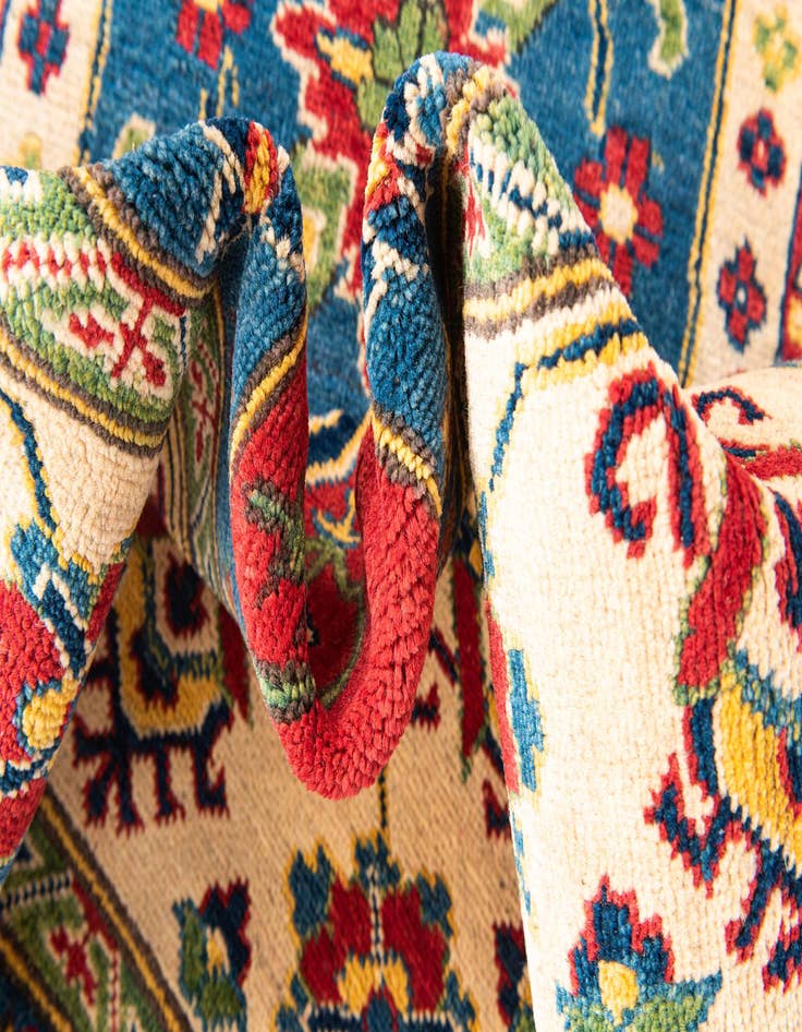 Detail image of 6' 8 x 10'  Hand Knotted Kazak Rug