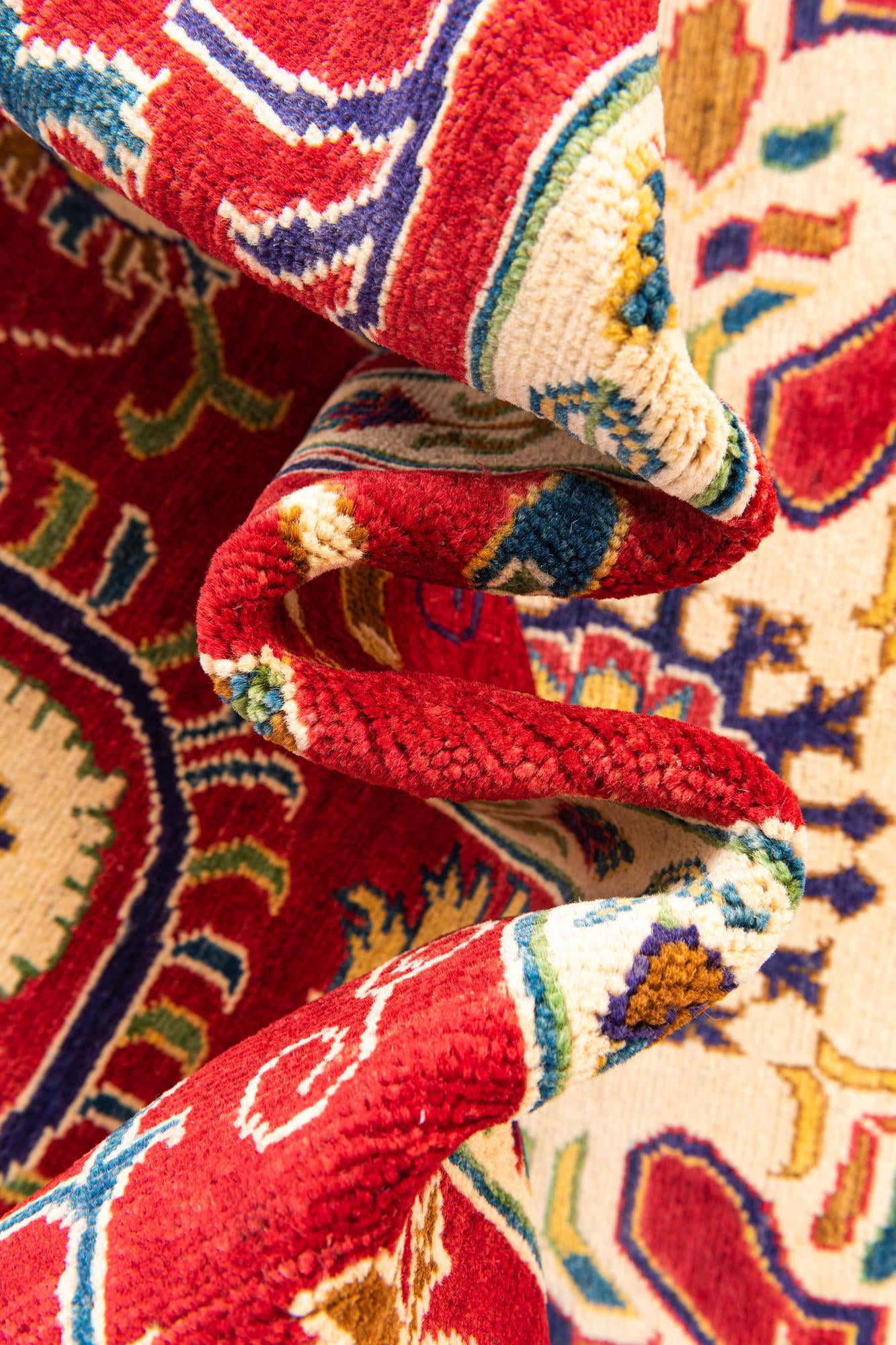 5' 10 x 9' 3 Hand Knotted Kazak Rug