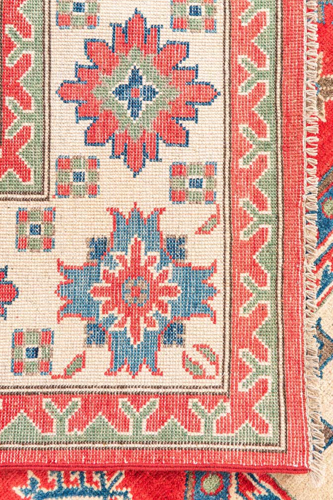 6' 6 x 9' 9 Hand Knotted Kazak Rug