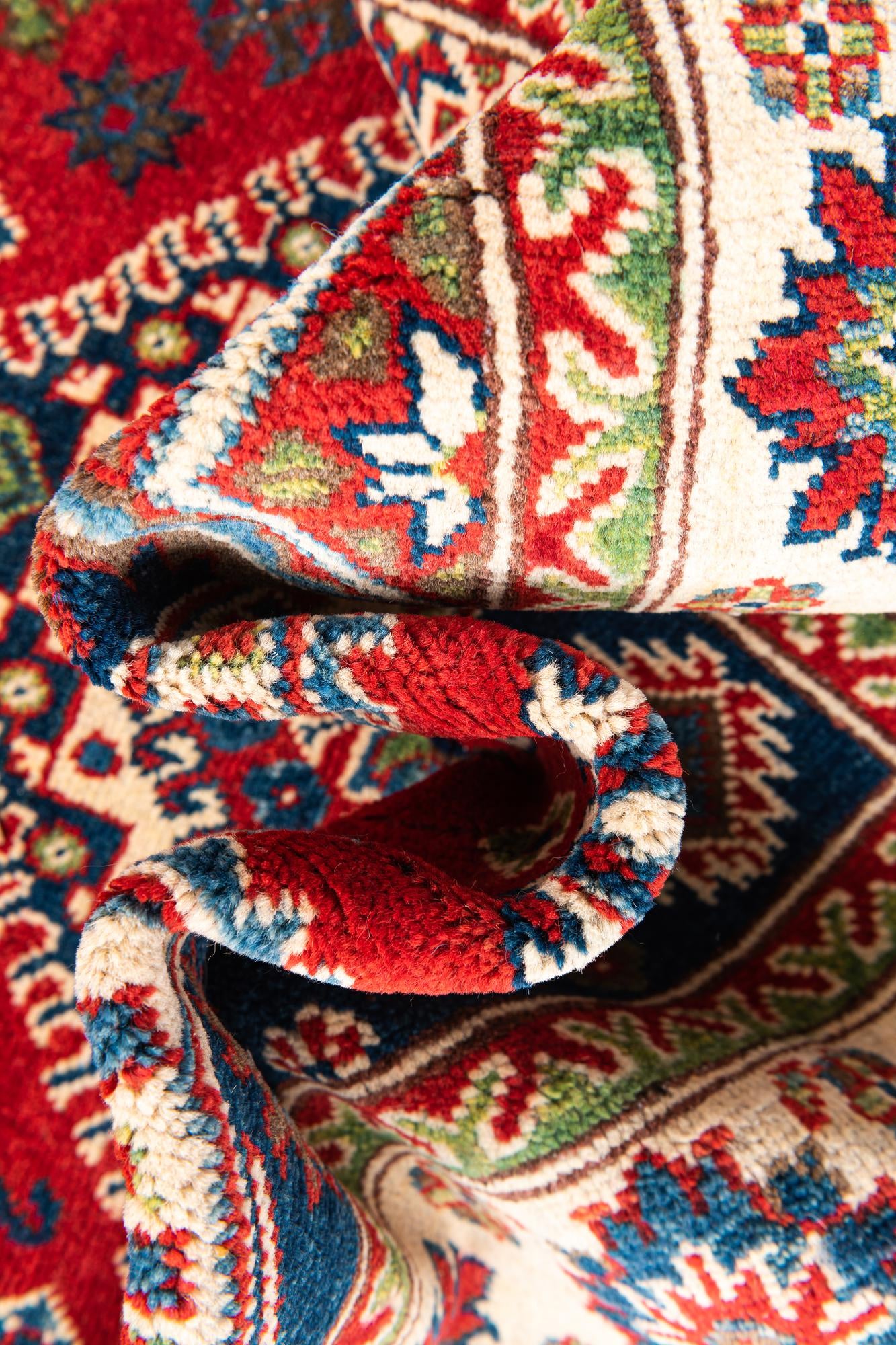 5' x 7' Hand Knotted Kazak Rug