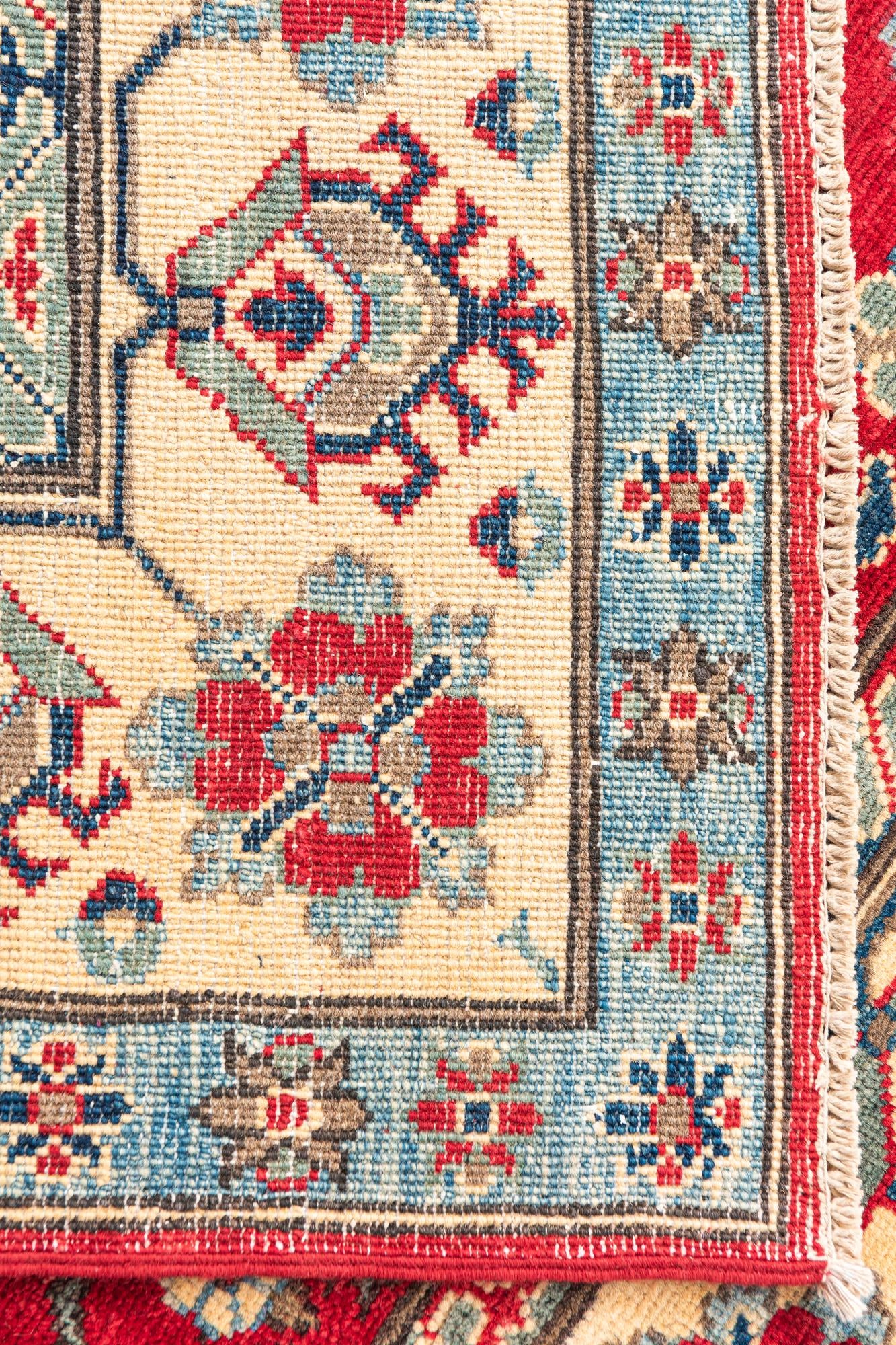 5' 2 x 6' 7 Hand Knotted Kazak Rug