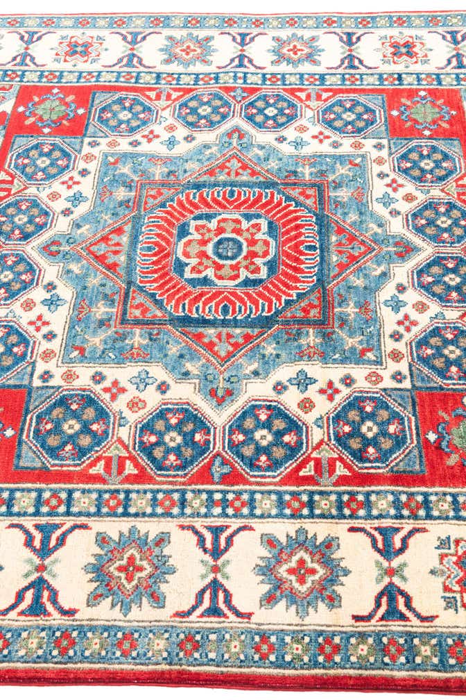 5' x 6' 9 Hand Knotted Kazak Rug
