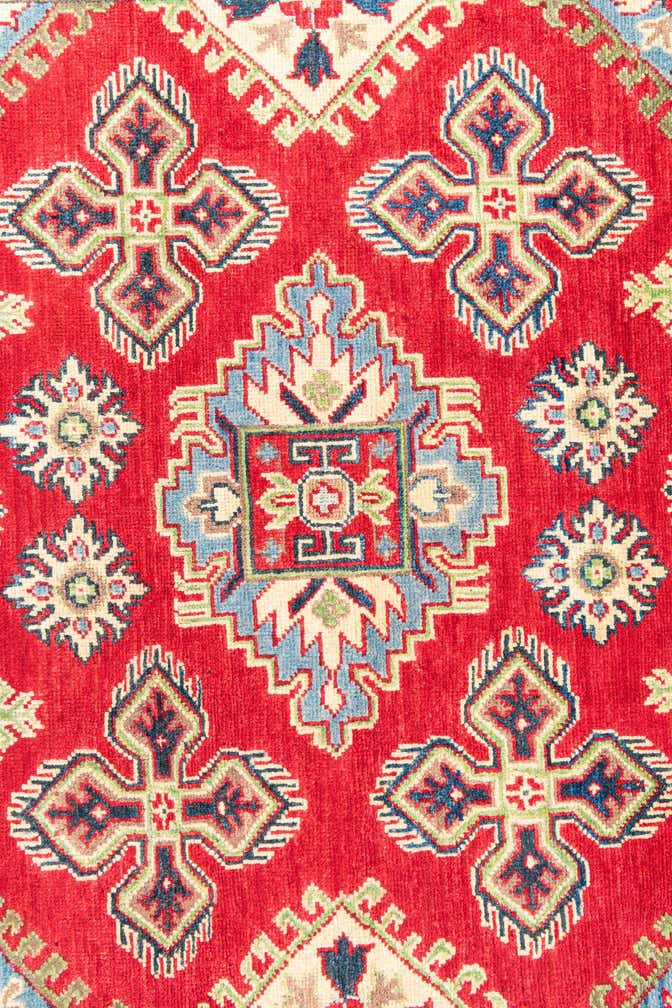 5' 1 x 7' Hand Knotted Kazak Rug