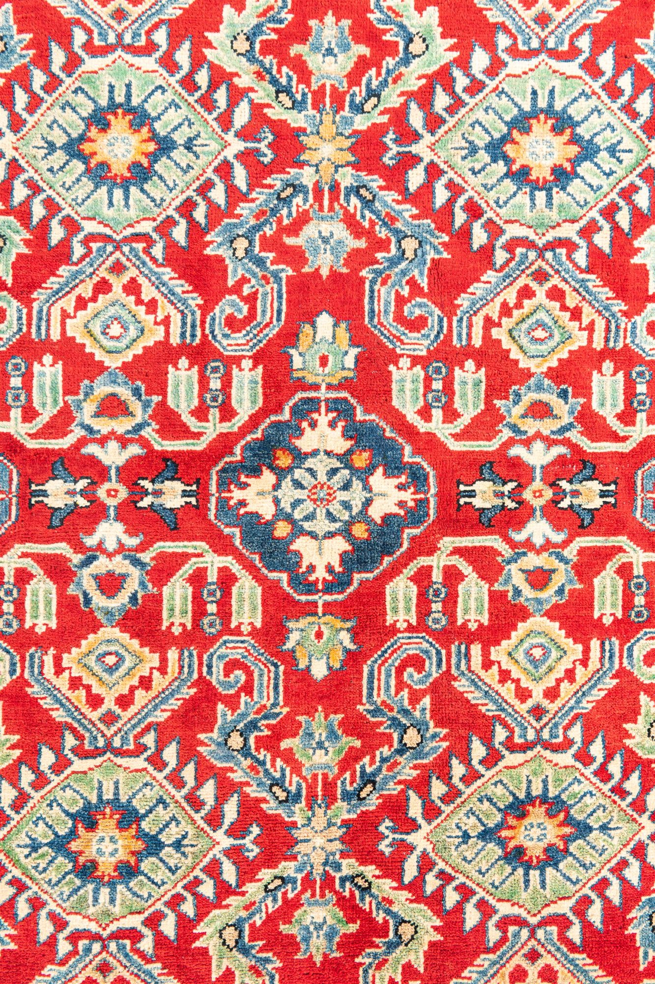 4' 10 x 6' 8 Hand Knotted Kazak Rug