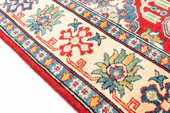 4' 10 x 6' 8 Hand Knotted Kazak Rug