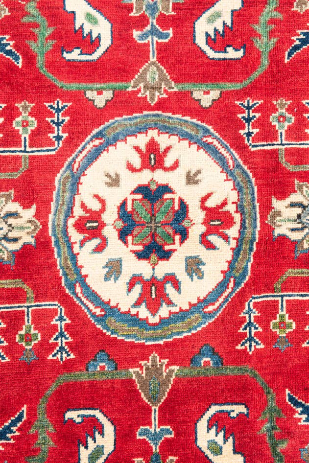 Detail image of 4' x 6' 1 Hand Knotted Kazak Rug