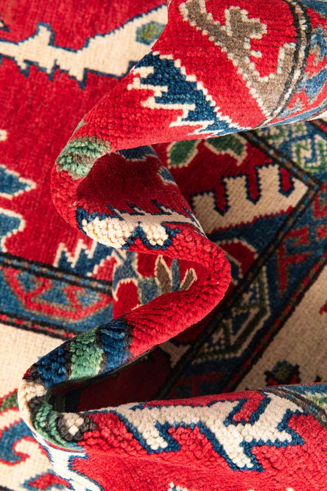 4' x 6' 1 Hand Knotted Kazak Rug