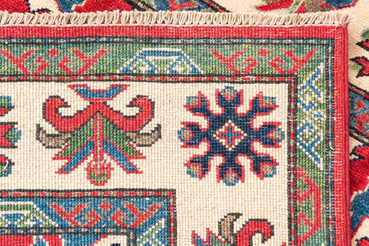 4' x 6' 1 Hand Knotted Kazak Rug