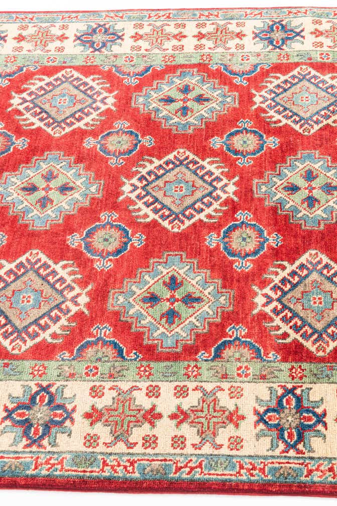 4' x 6' 1 Hand Knotted Kazak Rug